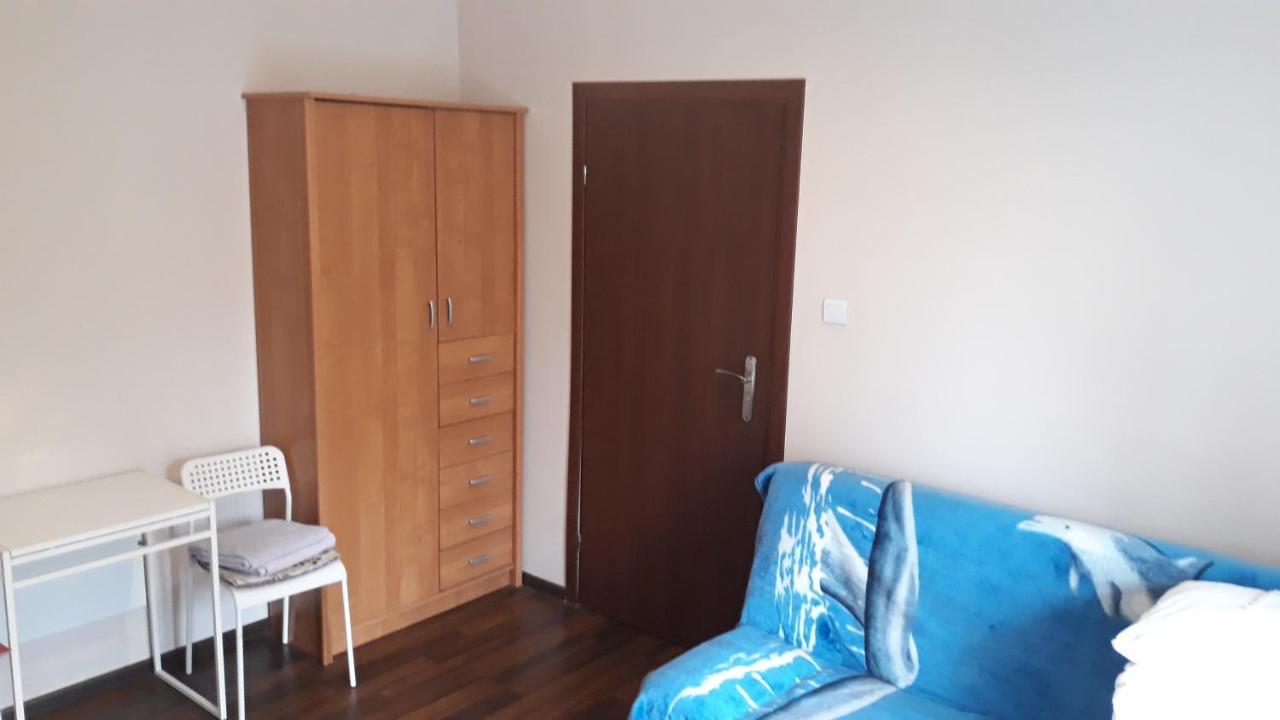 Apartamenty I Pokoje Przy Parku Jelenia Góra Εξωτερικό φωτογραφία