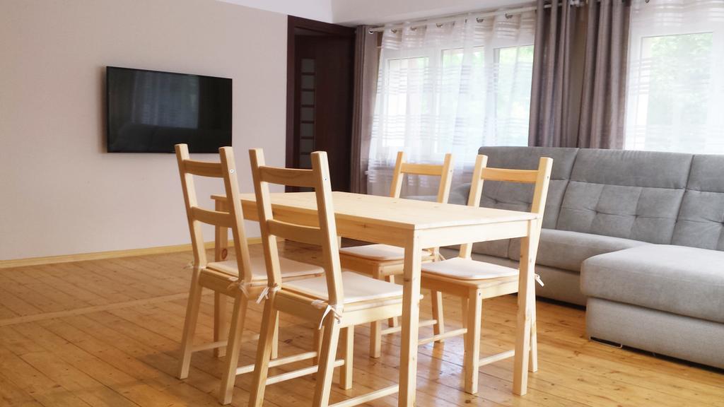 Apartamenty I Pokoje Przy Parku Jelenia Góra Εξωτερικό φωτογραφία