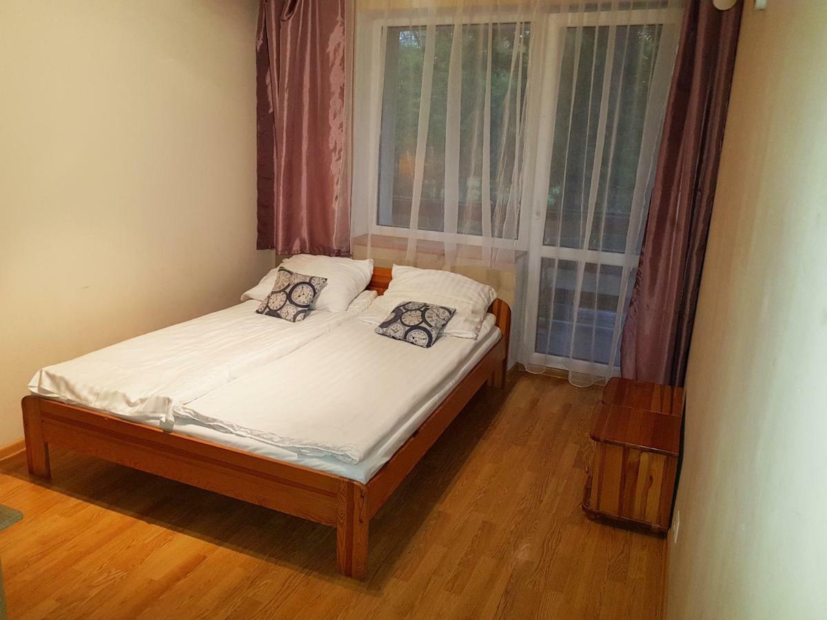 Apartamenty I Pokoje Przy Parku Jelenia Góra Εξωτερικό φωτογραφία